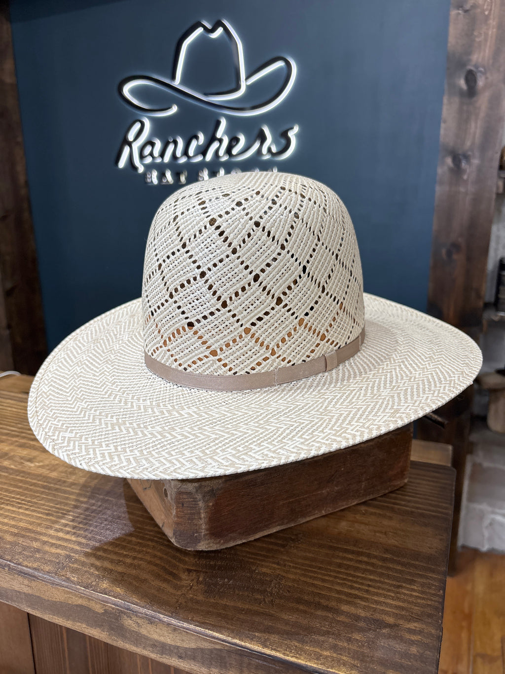 Tacchino 5718 3.75” Brim