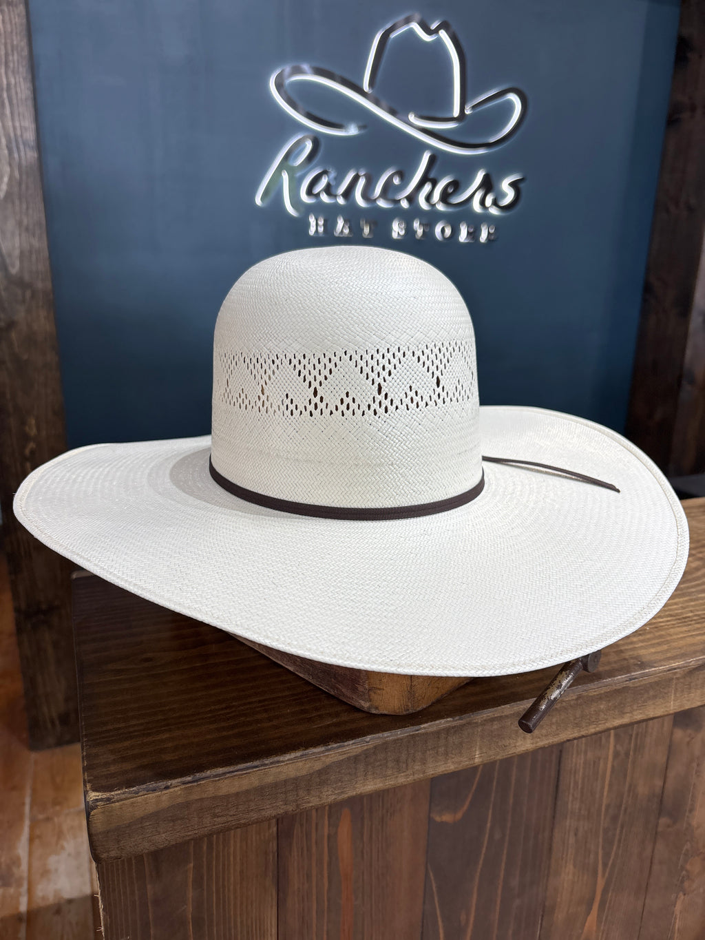 Twister T7374 5 inch brim