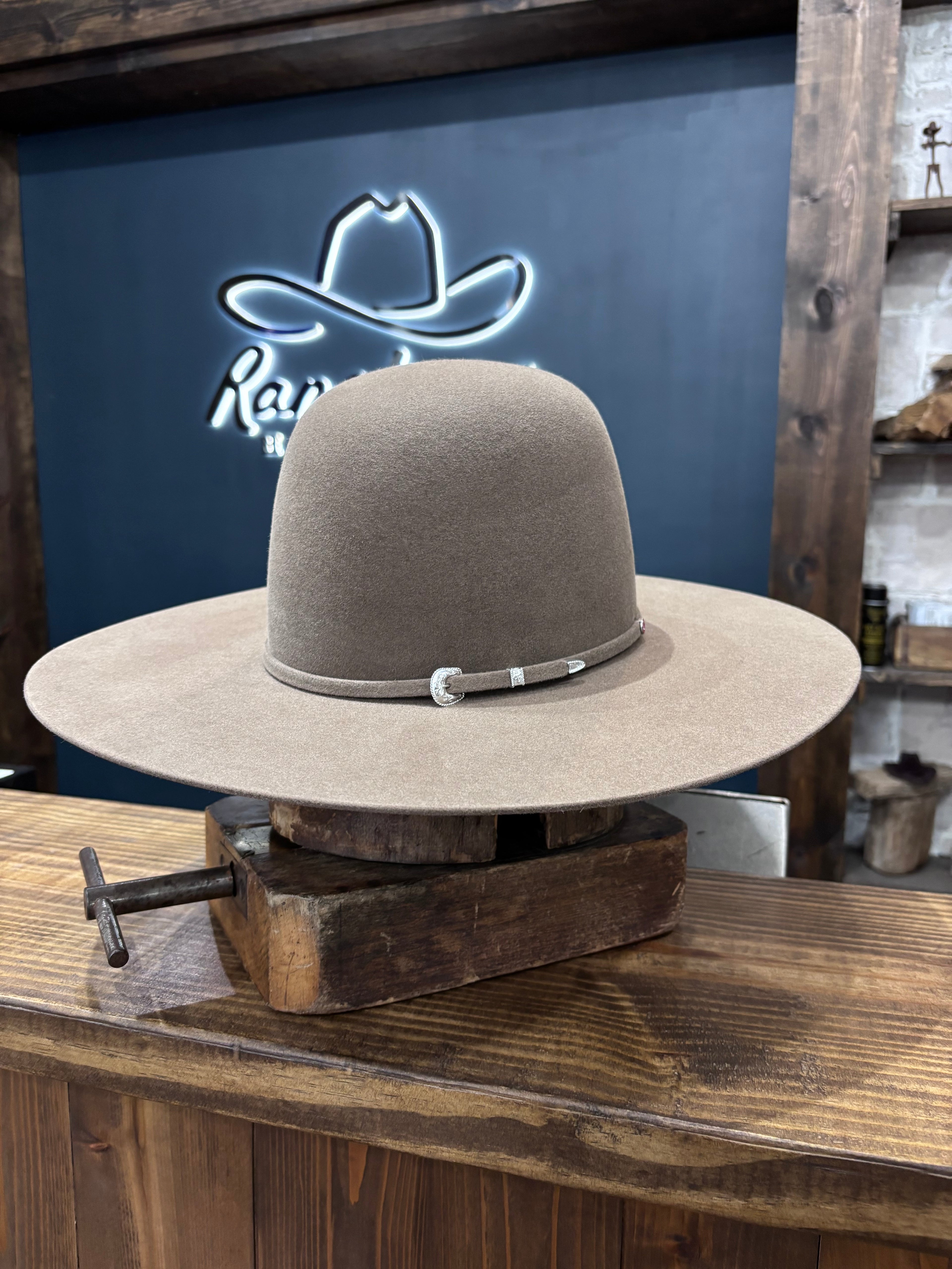 Tacchino 10X Taupe(pecan)