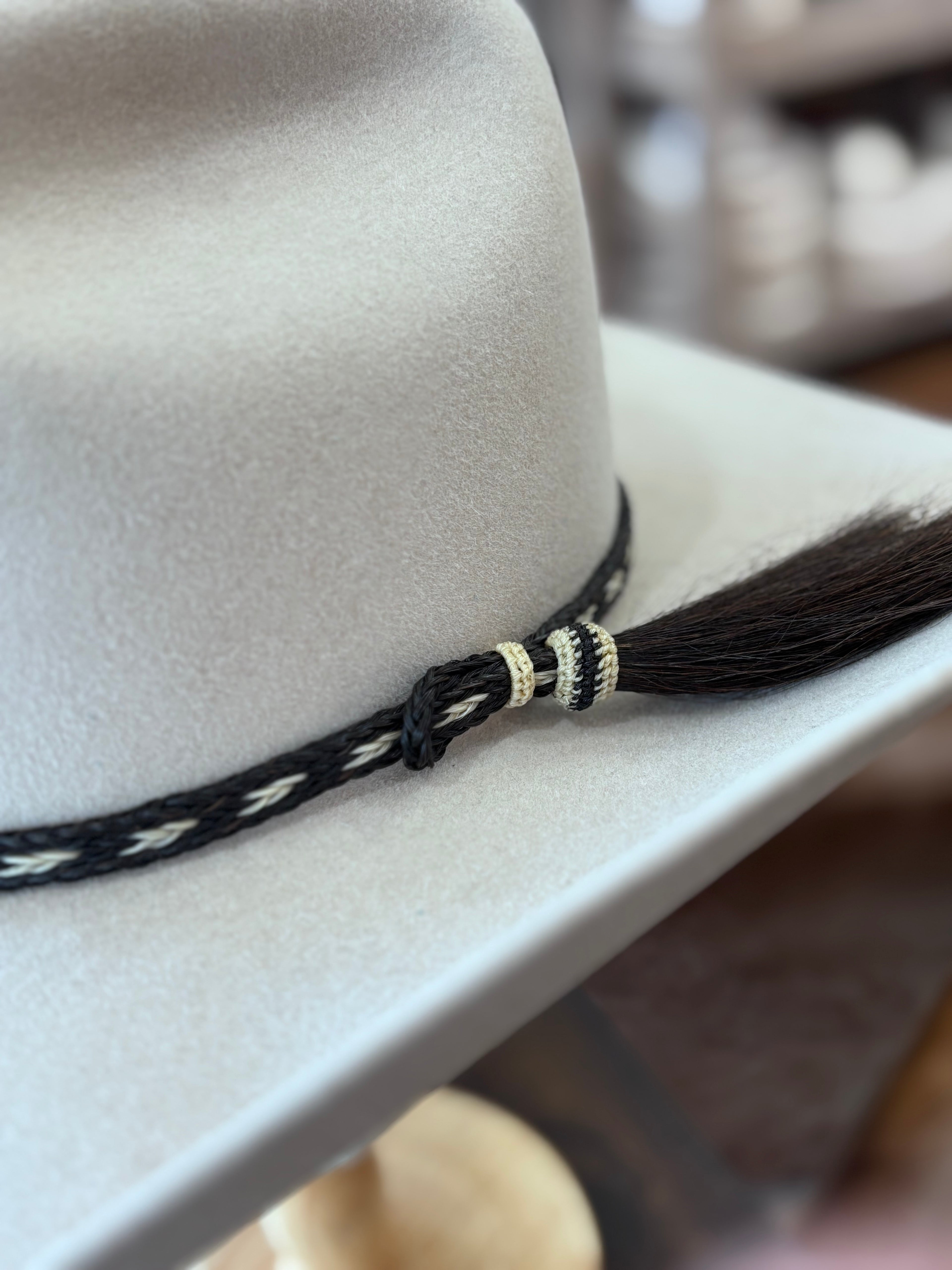 Hatband- Horsehair with single Tassel