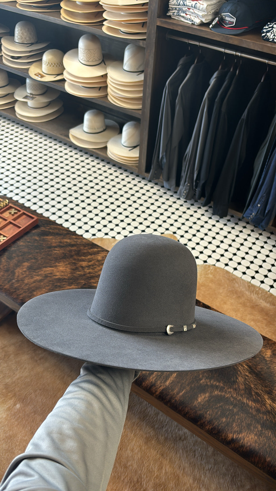 Serratelli 10x Granite charcoal