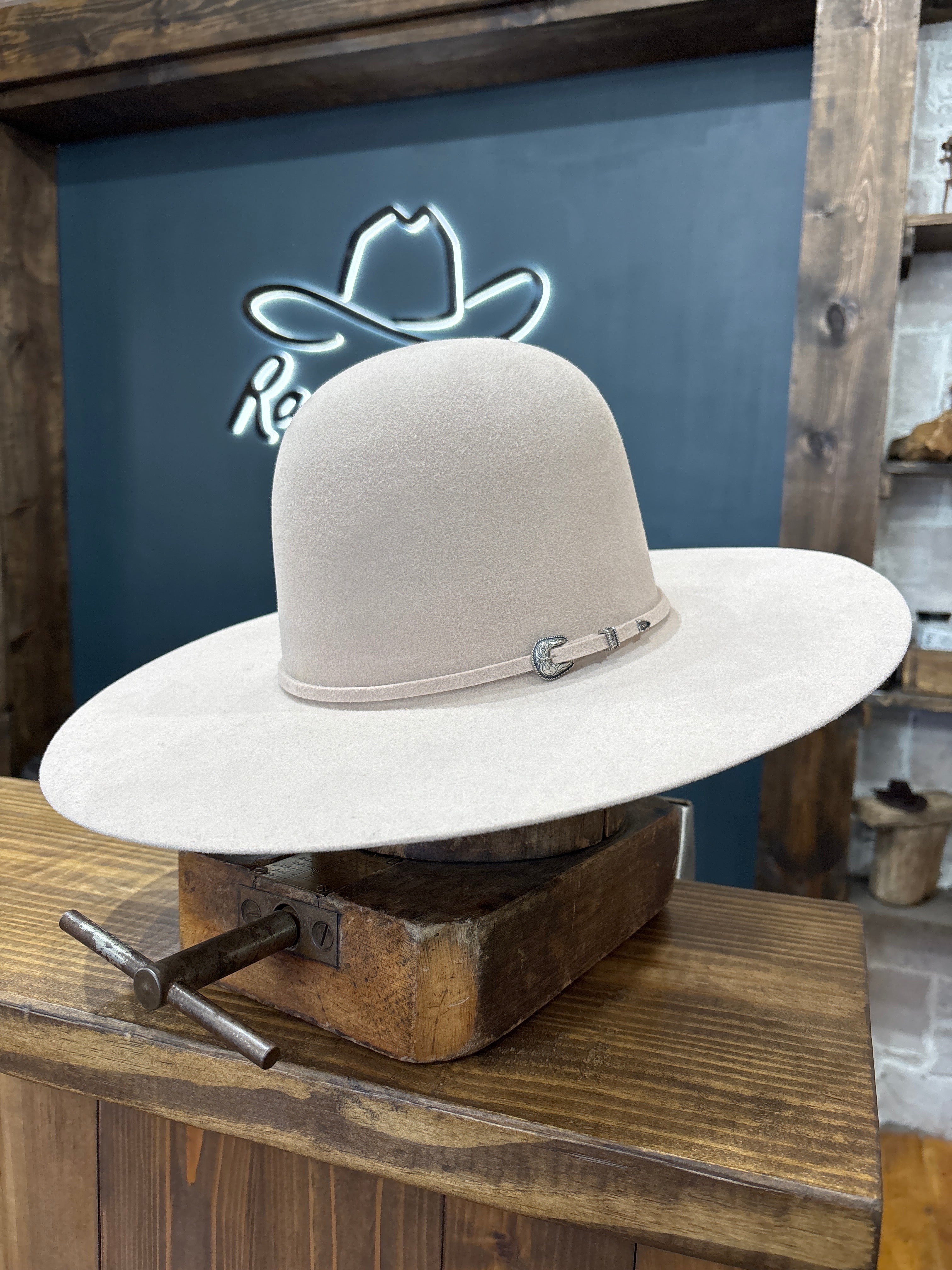 Serratelli mesa pure wool silverbelly