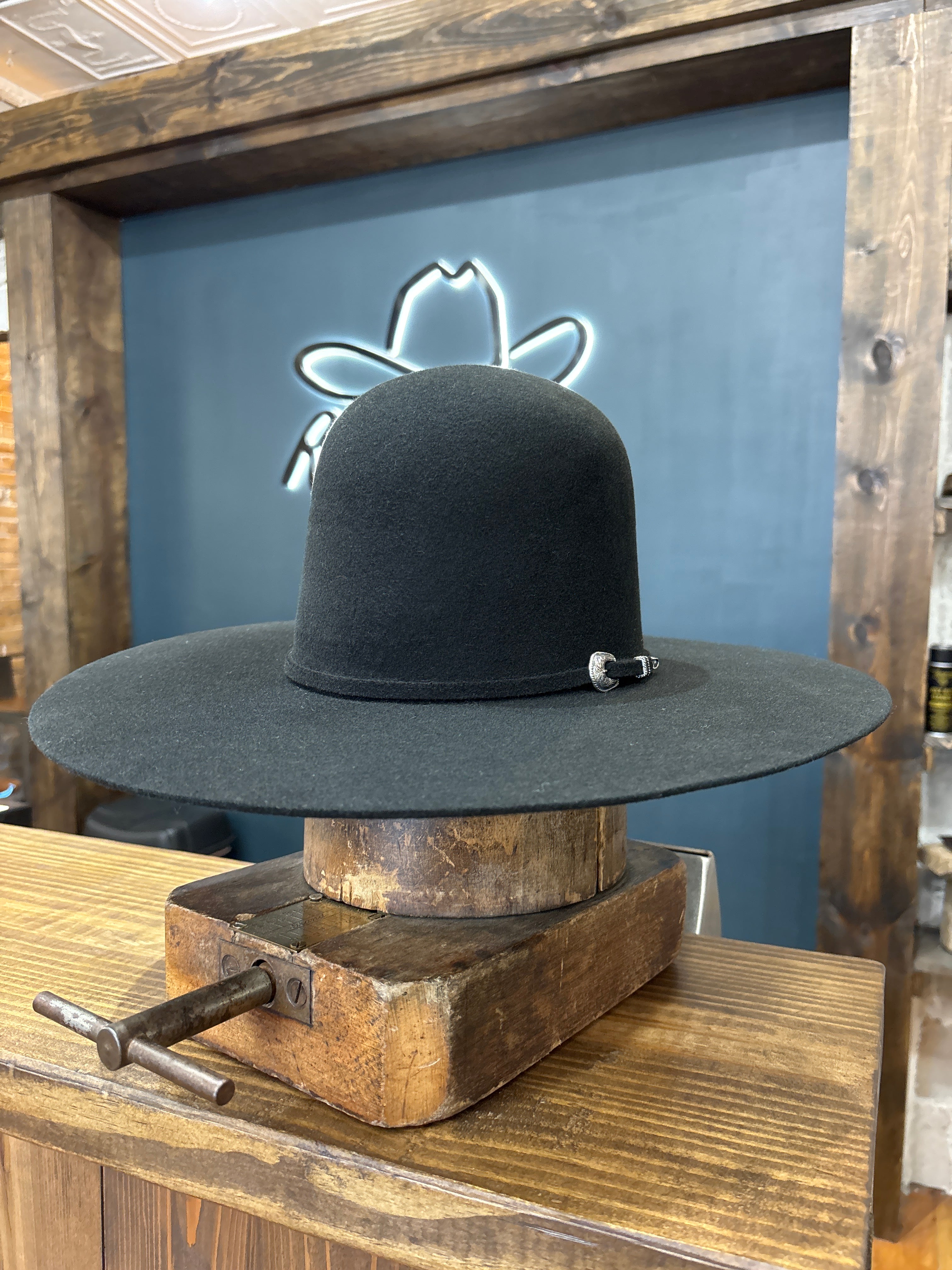 Serratelli mesa pure wool black